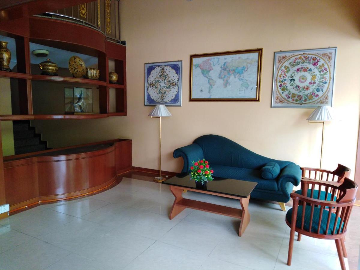 Sara Hotel Labuan Kültér fotó