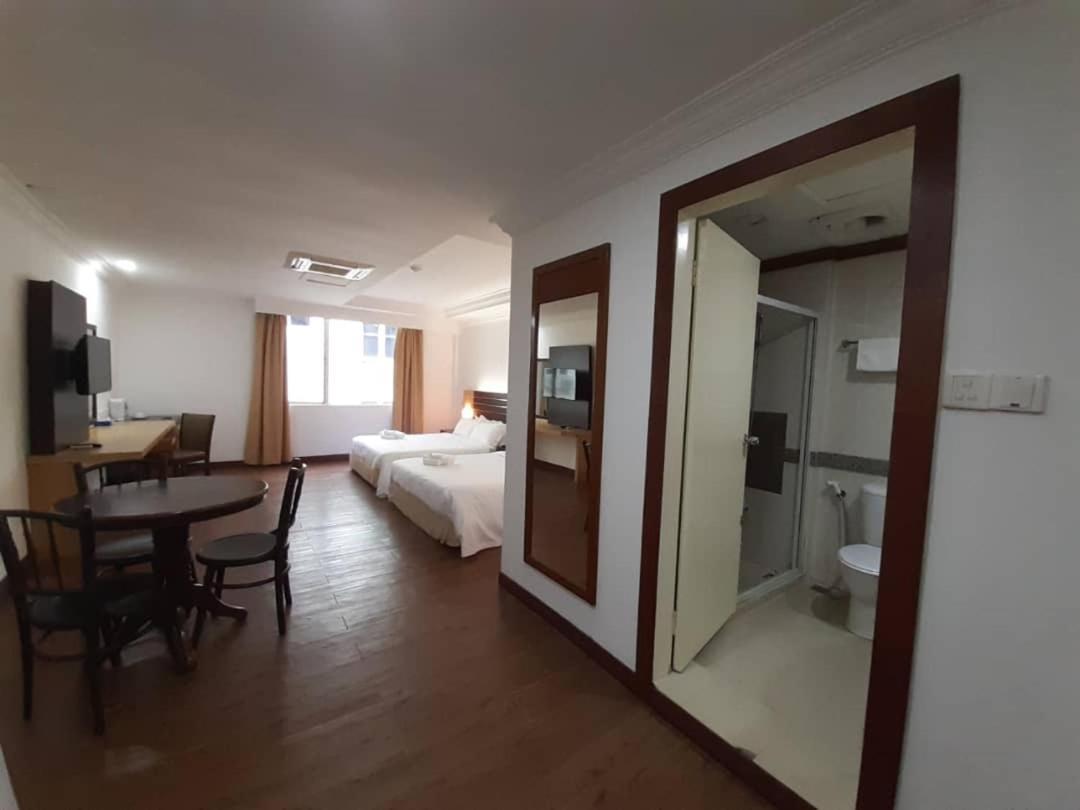 Sara Hotel Labuan Kültér fotó